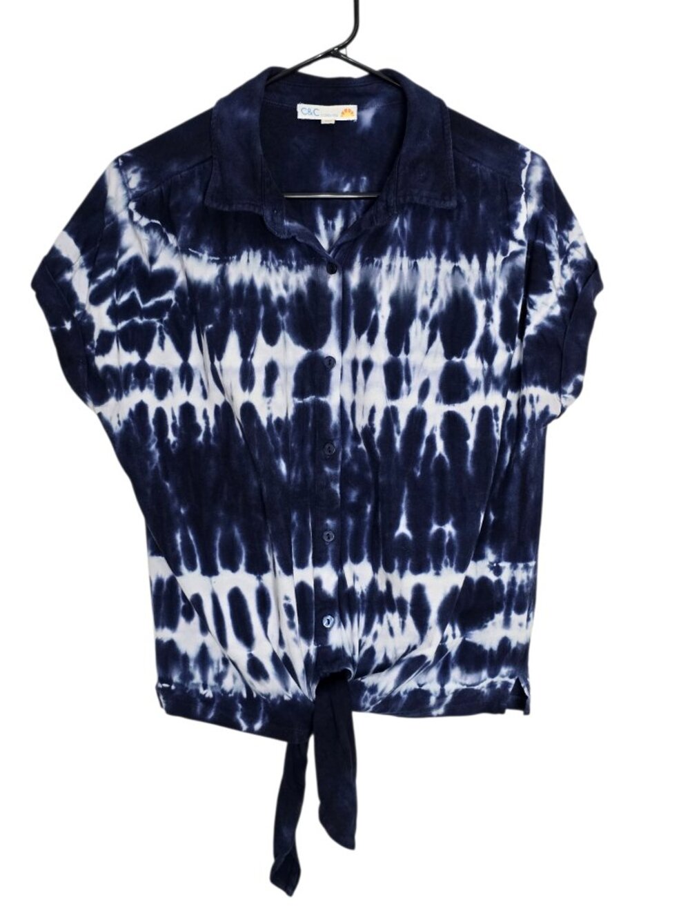 C&C California Women's Blue & White Tie Dye Button Down Short Sleeve Top Medium